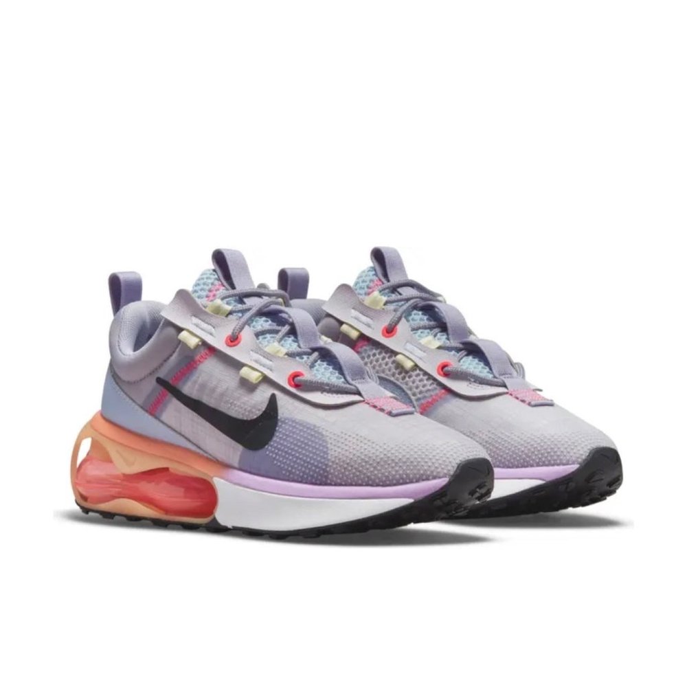 Nike Air Max 2021 Sneaker  size 5 brand new